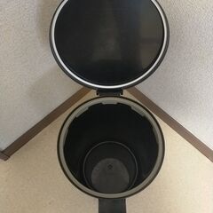 【ゴミ箱 12.4L】I'm D(アイムディー) kcud(クード) ラウンドロック 岩谷マテリアル(株)製の画像