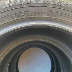 215/55r17 スタッドレスタイヤの画像