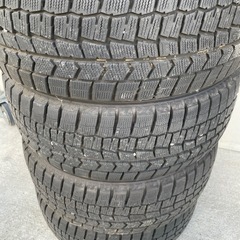 215/55r17 スタッドレスタイヤの画像