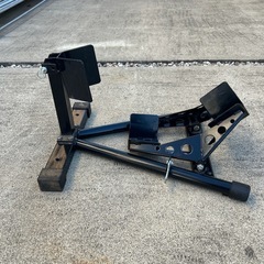 バイクスタンド　フロントタイヤロック