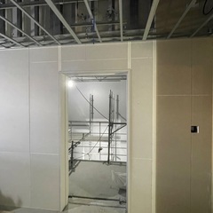 内装スタッフ(鋼製下地、ボード)の画像