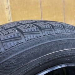 スタッドレスタイヤ　ミニバンの画像