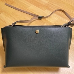 ショルダーバッグ　レガートラルゴ