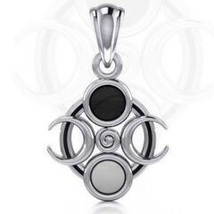 PS: Moon Spiral Pendant 女性の力、若さ、...