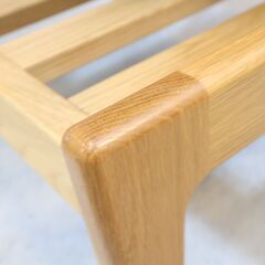 unico(ウニコ)のVISKA(ヴィスカ) オットマン/ナチュラルです。オーク無垢材フレームにグリーンカラーが優しい印象のスツール。北欧スタイルやヴィンテージテイストなどにオススメです♪の画像