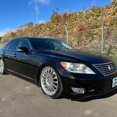 商談中LS460中期　バージョンC Iパッケージ　2年付き
