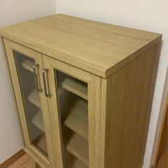 食器棚　キャビネットの画像