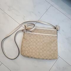 美品✨コーチのショルダーバッグ