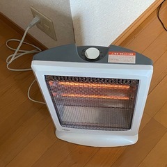 カーボンヒーター　SKJ-S99C 訳ありの画像