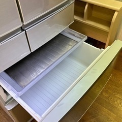 激安販売!! 大型560L!! SHARP 6ドア SJ-XF56T-N 2011年の画像