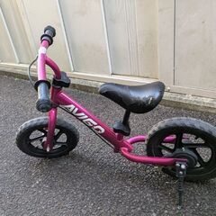 キックバイク（トイザらスで買ったAVIGO）