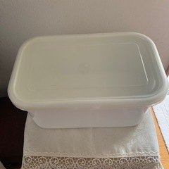 取引中）ホーロー容器