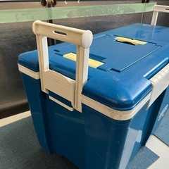 コロラド COLORADO クーラーボックス 大容量 52L 大型レジャークーラー キャスター•持ち手グリップ付 中古品 ③の画像