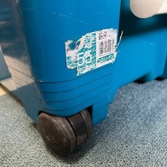 コロラド COLORADO クーラーボックス 大容量 52L 大型レジャークーラー キャスター•持ち手グリップ付 中古品 ③の画像