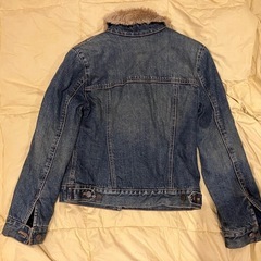 美品 GAP レディース防寒デニムジャケット ファー襟の画像