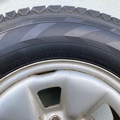 ハイエーススタッドレス4本
の画像