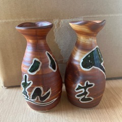 徳利2個、おちょこ5個セットの画像