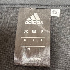 adidas大きいサイズの画像