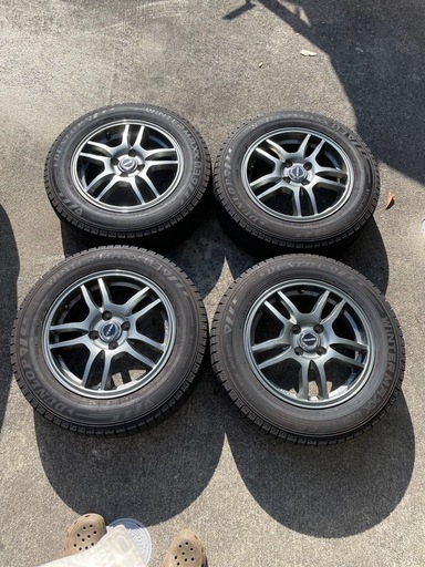 ホイール付きスタッドレスタイヤ