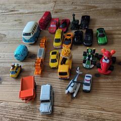 トミカ　ミニカーの画像