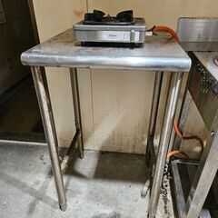 ステンレスラック　幅約50ｃｍ×奥行約50ｃｍ×高さ約84ｃｍ　業務用　厨房機器　棚　台　シェルフの画像