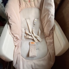 コンビ　ハイローチェア