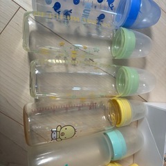 medela harmony 搾乳機哺乳瓶、粉ミルクカップセットの画像