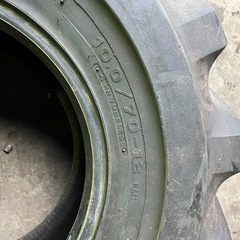 ブリヂストン　ホイルローダー用タイヤ4本の画像