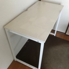 パソコン机