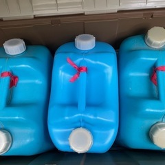灯油タンク　3ヶ