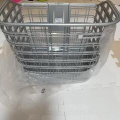 値下げしました未使用品ブリジストン自転車のカゴ前