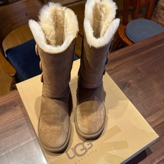 【UGG】ムートン レディースブーツの画像