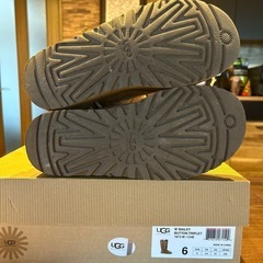 【UGG】ムートン レディースブーツの画像