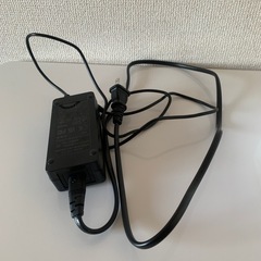 Pericat プロジェクター 本体　小型 ほぼ未使用品に近いの画像