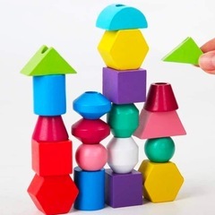 【新品・未使用】知育玩具 棒通しカード8枚付　モンテッソーリ　紐通し　木製おもちゃ の画像