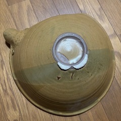 ⑥縁のある変形の片口　大鉢　作家物　窯印あり　の画像