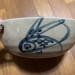 ⑨魚が描かれた中深鉢　の画像