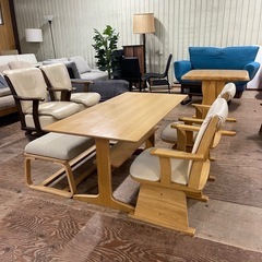 ?激安? 4人掛けダイニングテーブルセット(テーブルとベンチはニトリ製品)(イスは小泉メーカー) 