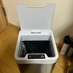 【新品未使用】自動開閉オゾン消臭ゴミ箱の画像
