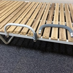【12/25まで】ニトリすのこ折りたたみベッドの画像