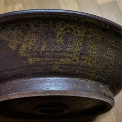 ④二重高台の焼締　陶器　作家物　大皿　窯印ありの画像