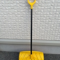 除雪ハンドラッセル　スコップ