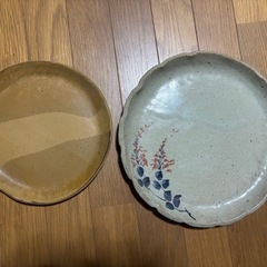 ⑬2点以上購入の方【無料】　高台のないぺったんこのお皿　大皿＆中...