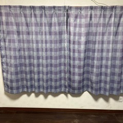 カーテン　100cm×135cm  2枚　
中古品