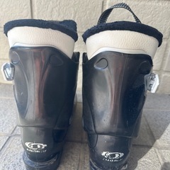 サロモン　キッズスキーブーツ21〜21.5 salomonの画像
