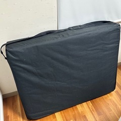 木製折りたたみベッド（有孔）の画像