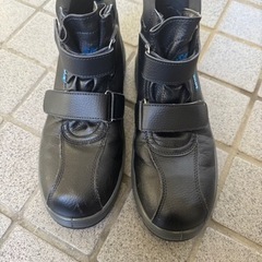 商談中　鉄の安全靴の画像
