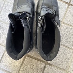 商談中　鉄の安全靴の画像