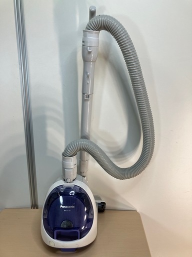 掃除機 パナソニック 530w 2016年製