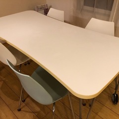 無料 Kartell MAXテーブル